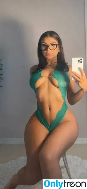  nude photo #0011