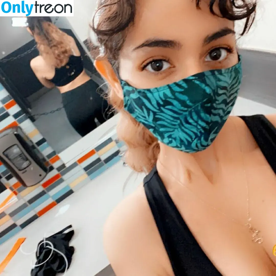 Denims голая photo #0003 (DenimsTV / theodorethickdick)