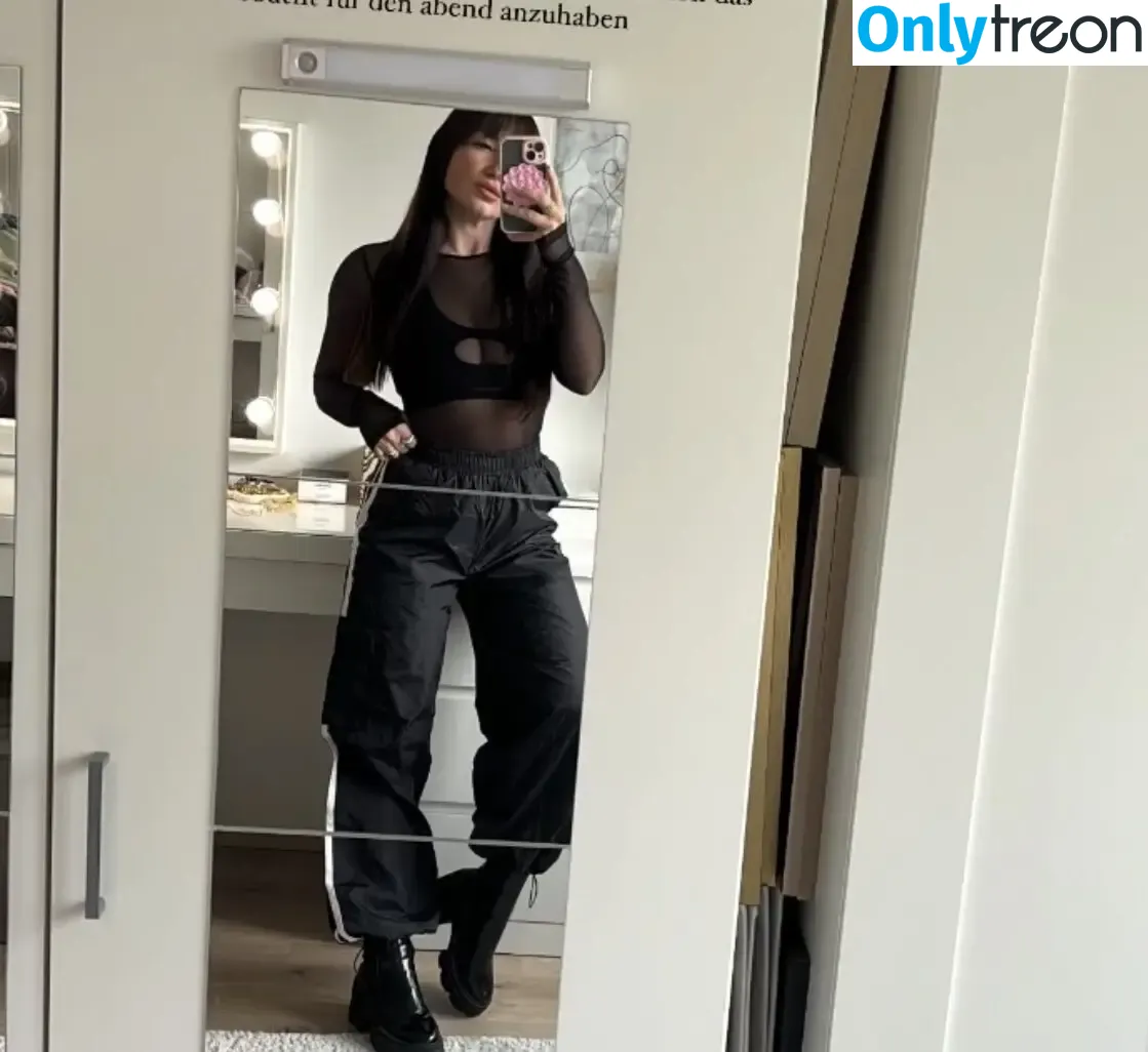Denise_ktk nude photo #0101 (Denise_ktk)