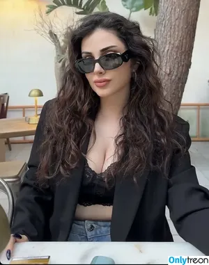 Deniz Bağdaş / denizbagdas nude photo #0005