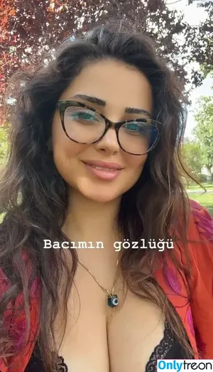 Deniz Bağdaş / denizbagdas nude photo #0036