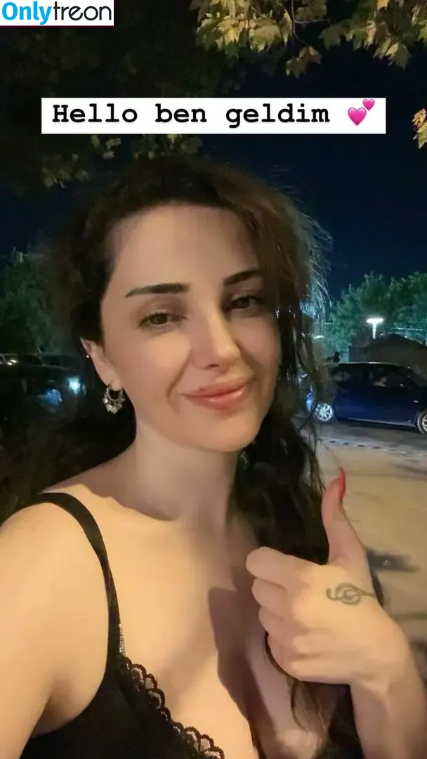 Deniz Bağdaş nude photo #0013 (denizbagdas)