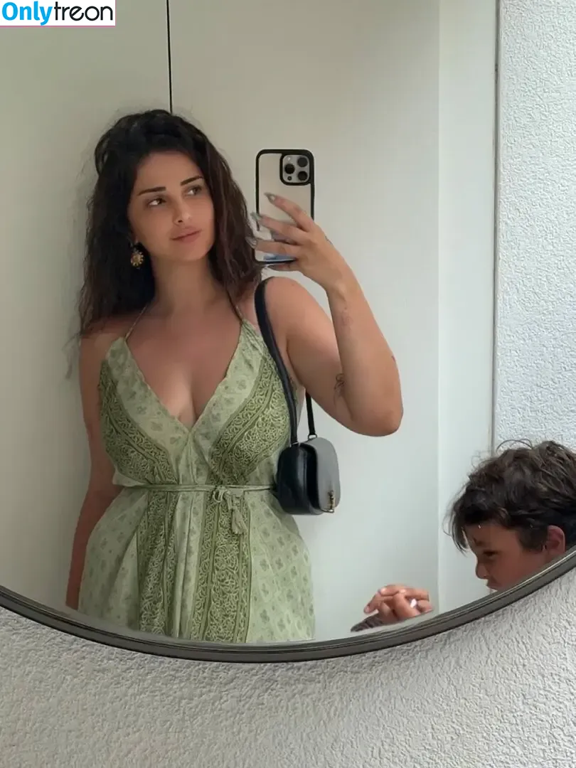 Deniz Bağdaş nude photo #0040 (denizbagdas)