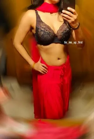 Desi Viral Collection / desi_viral_collections nude photo #0045