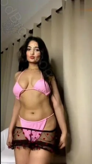 Desi Viral Collection / desi_viral_collections nude photo #0061