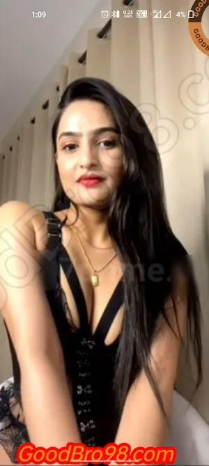 Desi Viral Collection / desi_viral_collections nude photo #0068