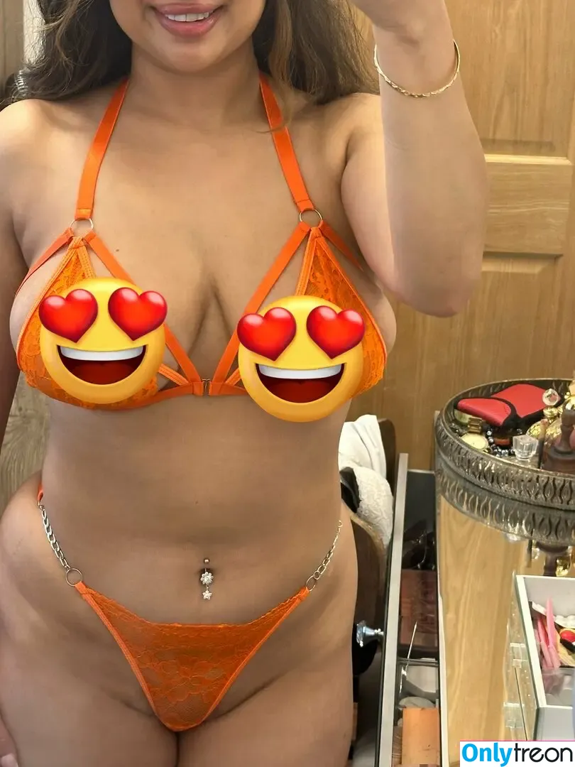 DesiQueenUK nude photo #0001 (DesiQueenUK)