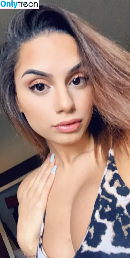 Desire Negro голая photo #0026 (desi.negro / desireangelita / desireeblack666)