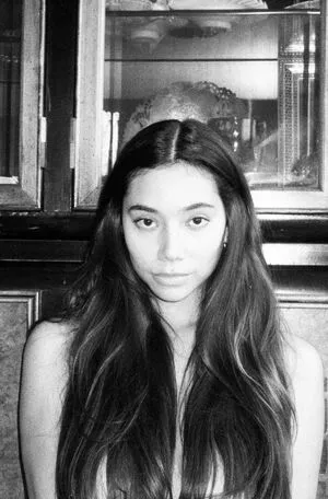 Desiree Flores / desiree.floress фото голая #0107