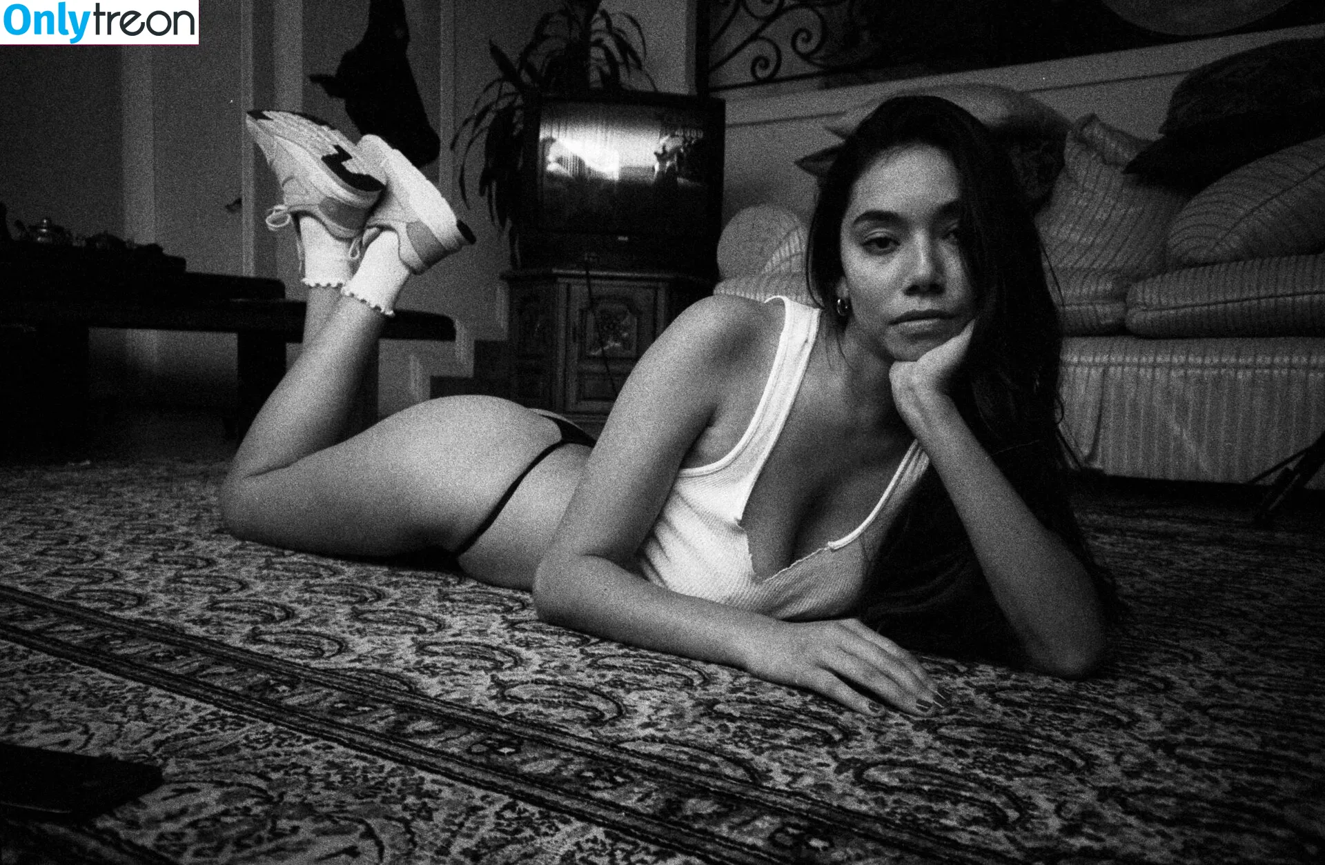 Desiree Flores nude photo #0097 (desiree.floress)