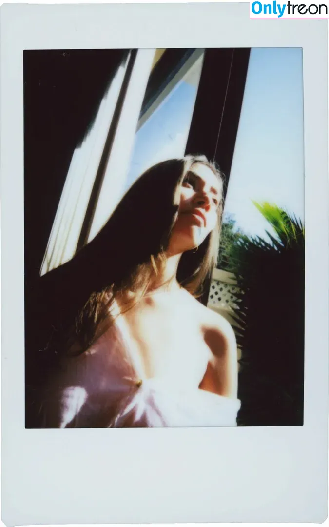 Desiree Flores голая photo #0134 (desiree.floress)