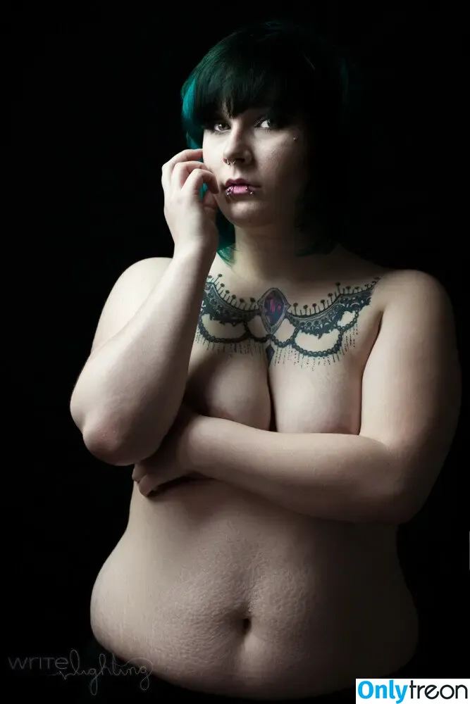 DesireNxtDoor nude photo #0004 (L3wdMum / LewdWaifuCosplay / desirenextdoor / momnxxtdoor)