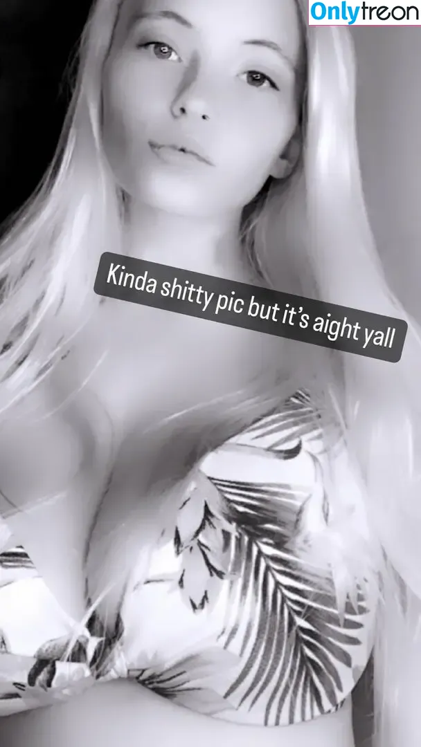 Destiny nude photo #0014 (CosDestiny / destinydixon / mashedpotatoesyoo)