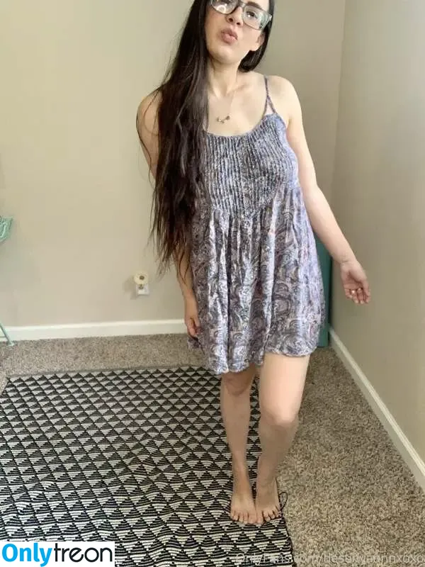 Destinyannn nude photo #0019 (desannxoxo / destinyannnxoxo)