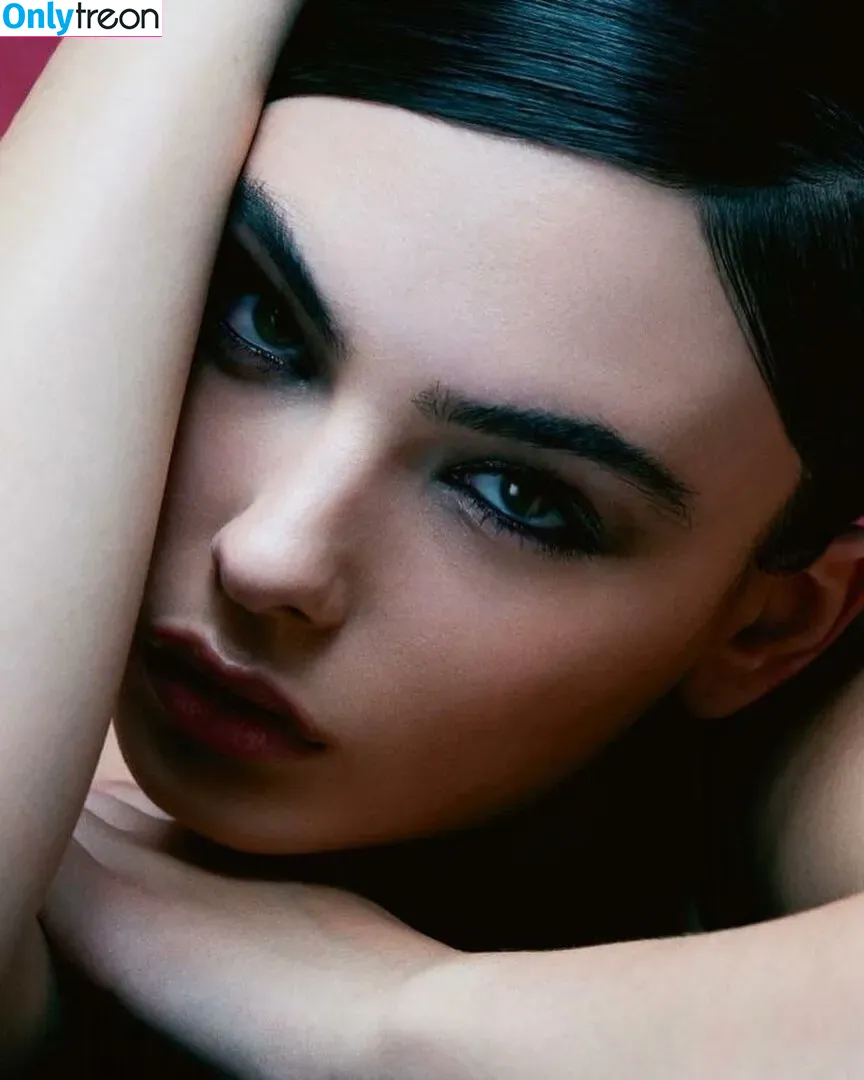 Deva Cassel nude photo #0033 (d.casseluxxi)