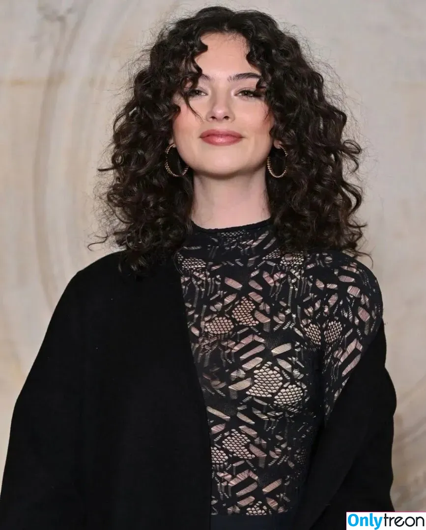 Deva Cassel голая photo #0053 (d.casseluxxi)