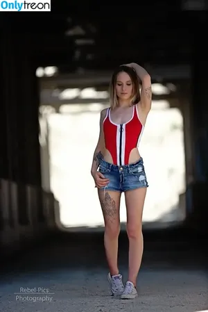 devange.hbr / becca.hbr.official / kalemia nude photo #0075