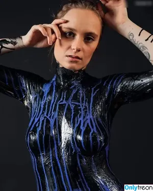 devange.hbr / becca.hbr.official / kalemia nude photo #0077