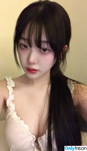 devilbokv / 이유정 nude photo #0047