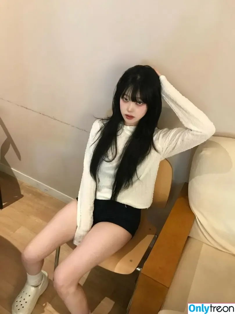 devilbokv nude photo #0045 (이유정)