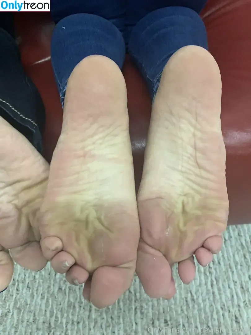 devilsfootstool голая photo #0063 (devilfaraackles)