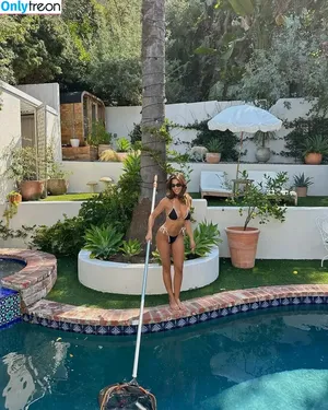 Devin Brugman / Natasha Oakley / devinbrugman фото голая #1294