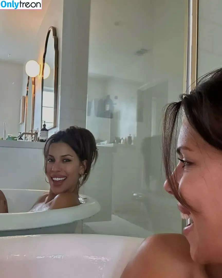 Devin Brugman голая photo #1290 (Natasha Oakley / devinbrugman)