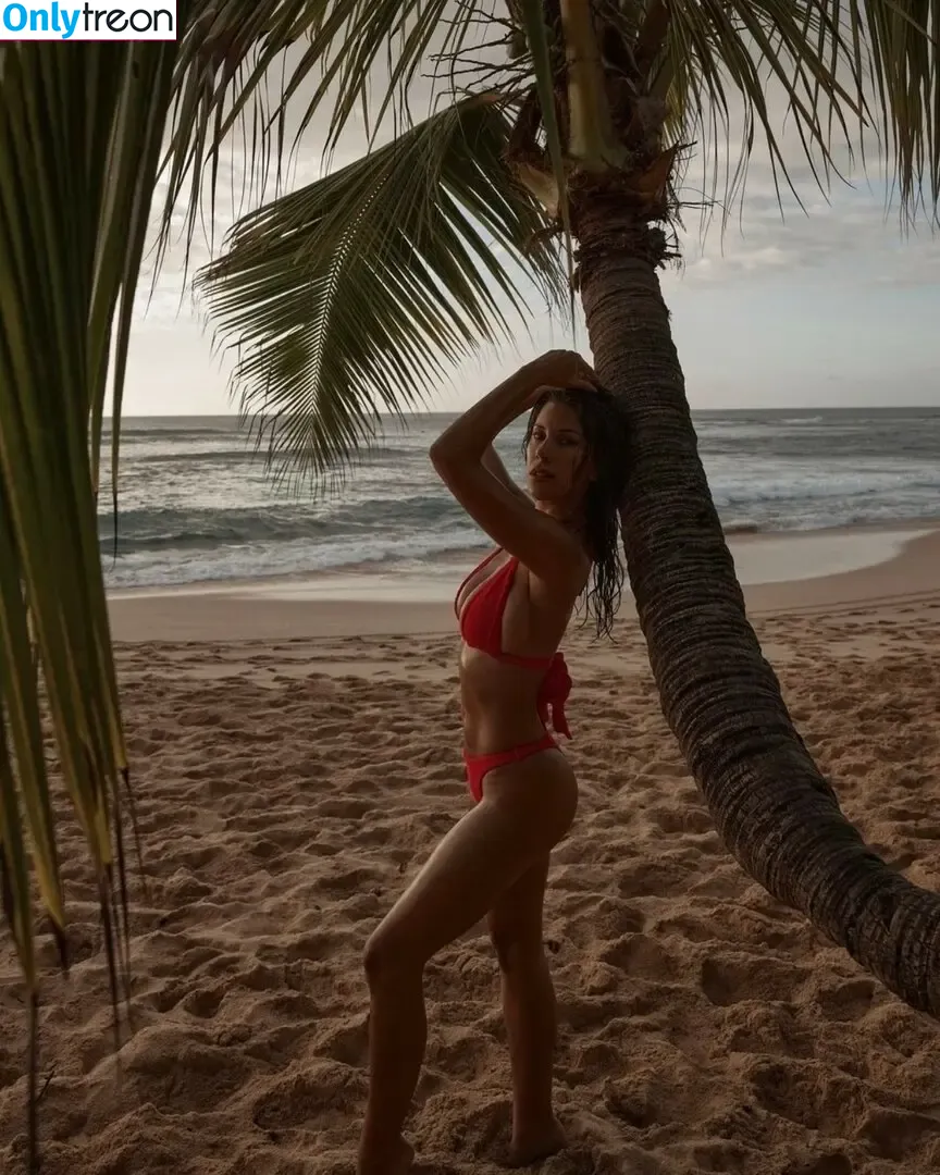 Devin Brugman голая photo #1341 (Natasha Oakley / devinbrugman)