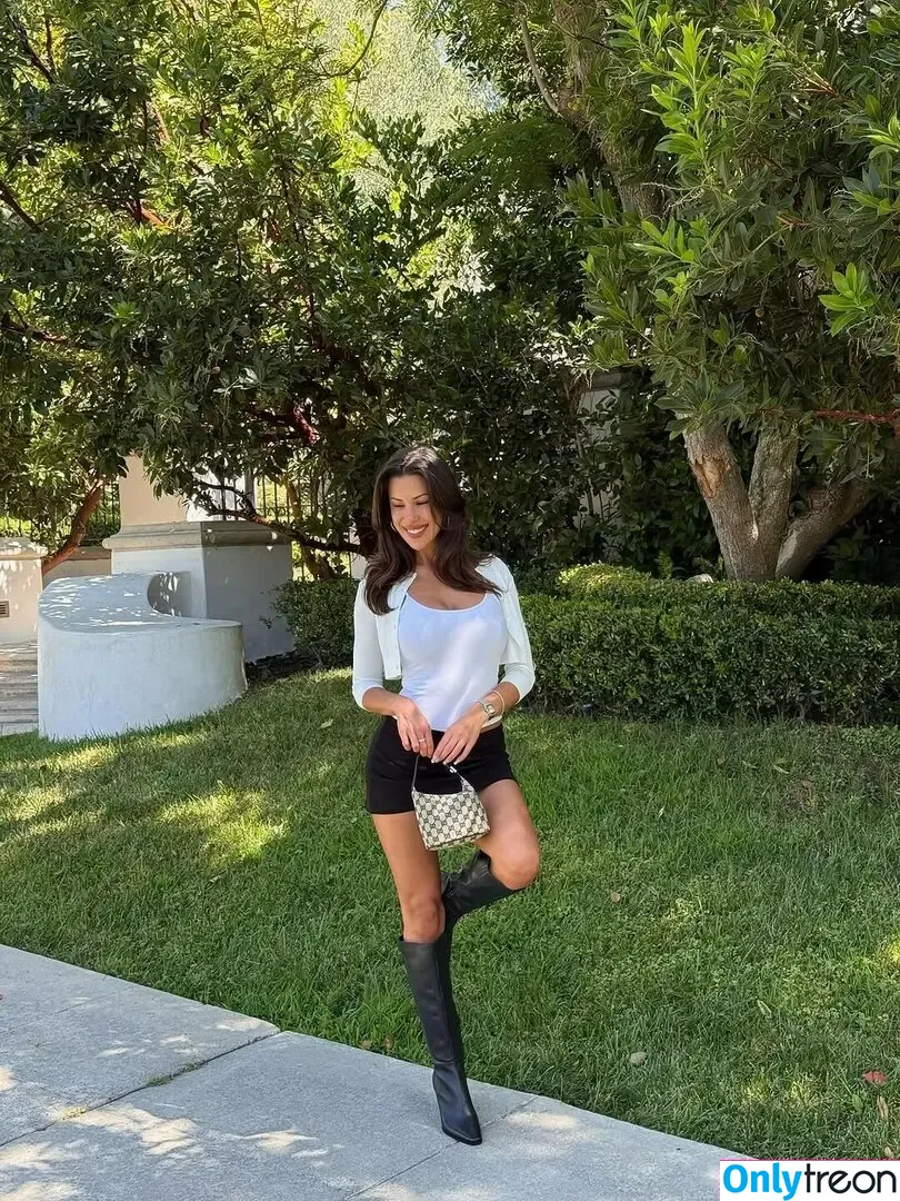 Devin Brugman nude photo #1700 (Natasha Oakley / devinbrugman)