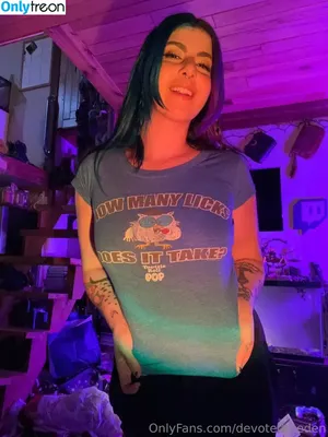 devotedtoeden / devotedtodew / edenmcmuffin nude photo #0014