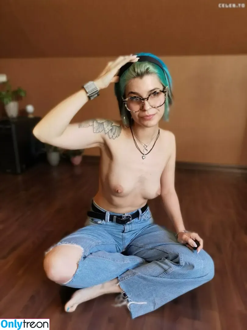 Dexia nude photo #0224 (dex_ter_is_ / iamdexia / iamdexia2)