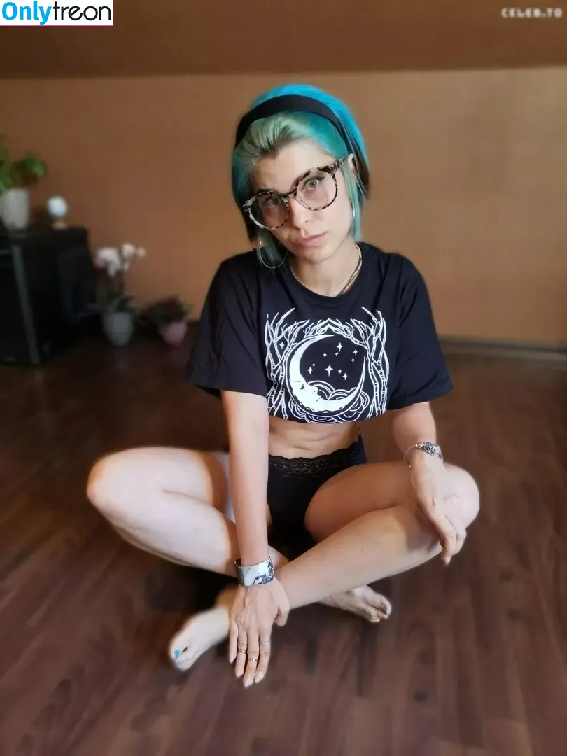 Dexia nude photo #0232 (dex_ter_is_ / iamdexia / iamdexia2)