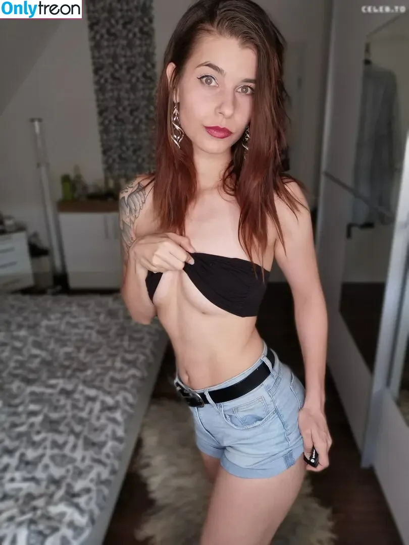 Dexia nude photo #0277 (dex_ter_is_ / iamdexia / iamdexia2)