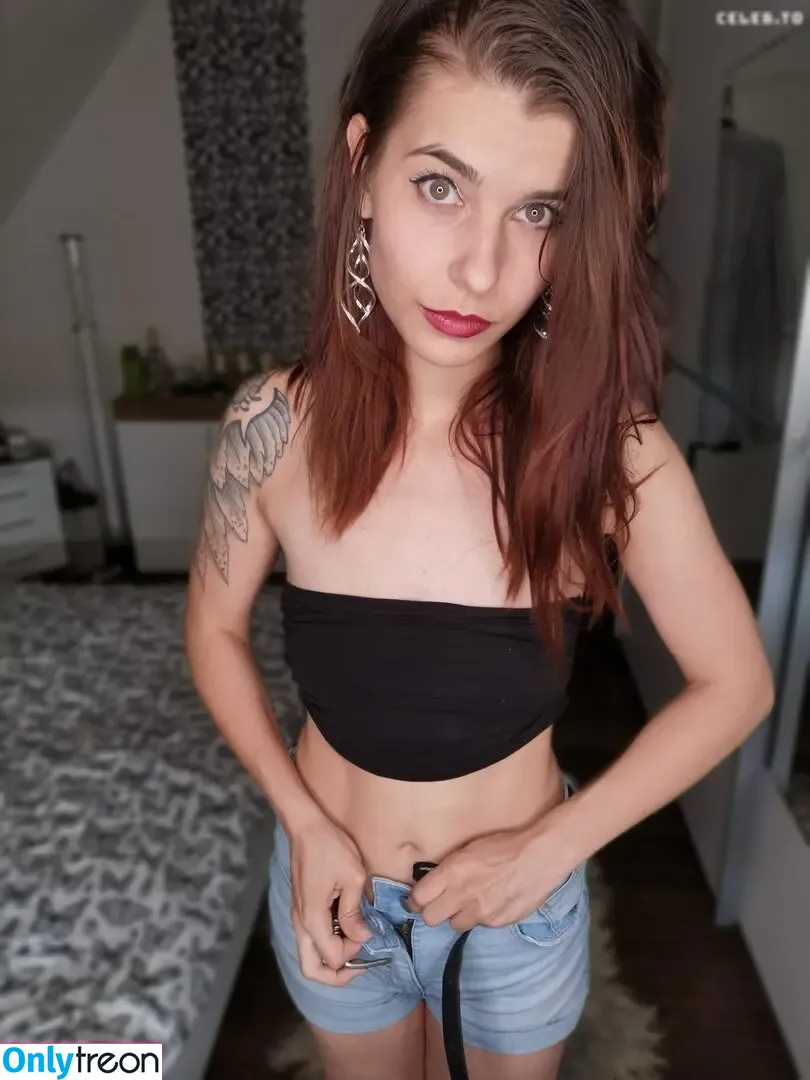 Dexia nude photo #0278 (dex_ter_is_ / iamdexia / iamdexia2)