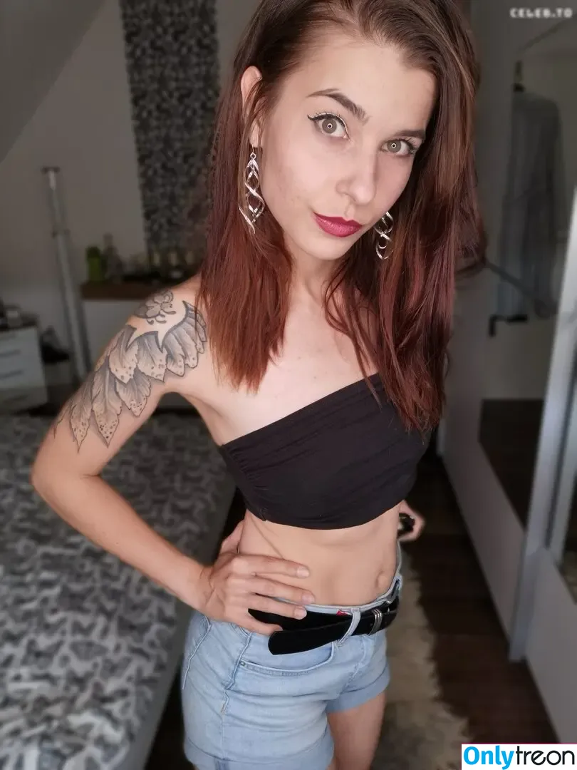 Dexia nude photo #0286 (dex_ter_is_ / iamdexia / iamdexia2)