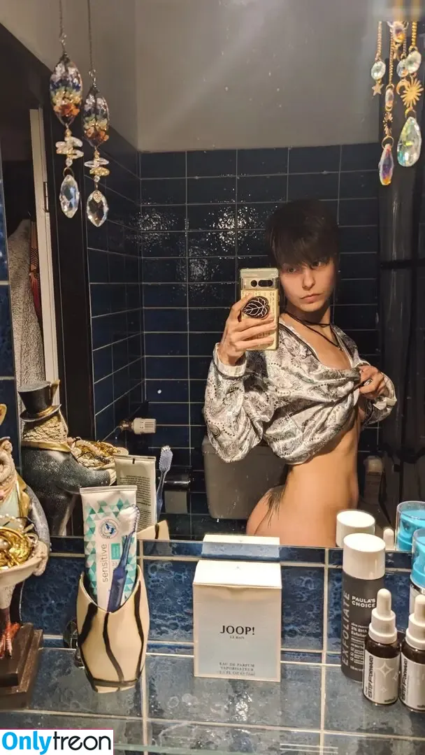 Dexia nude photo #0371 (dex_ter_is_ / iamdexia / iamdexia2)