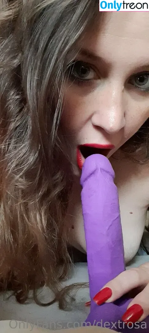 dextrosa nude photo #0021 (dddextrosa)