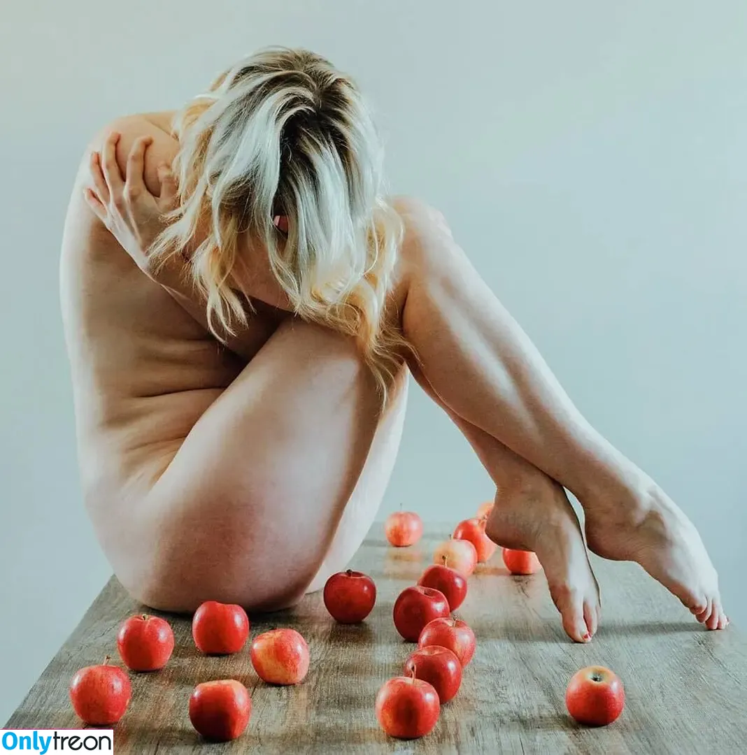 Deziree DeGroot nude photo #0018 (deziree_d)