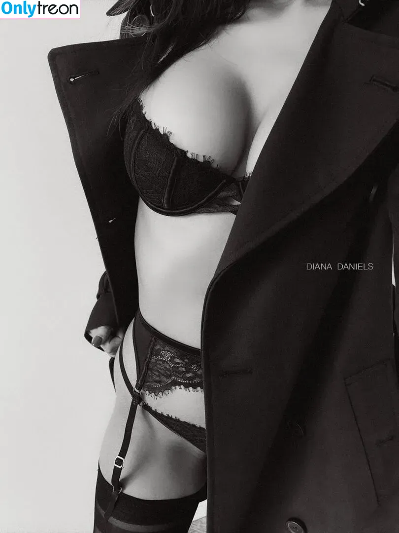 Diana Daniels nude photo #0046 (diana_daniels / dianadaniels)