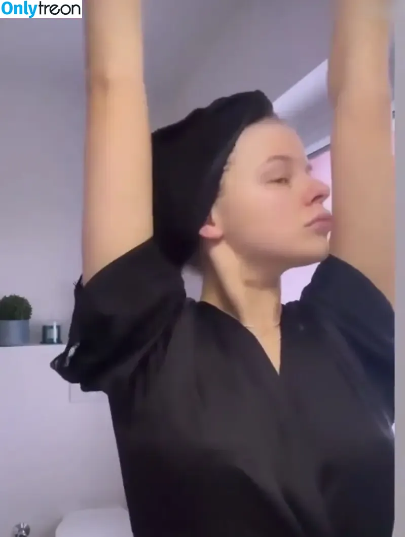 Diana Naborskaia nude photo #0195 (diana_naborskaia)