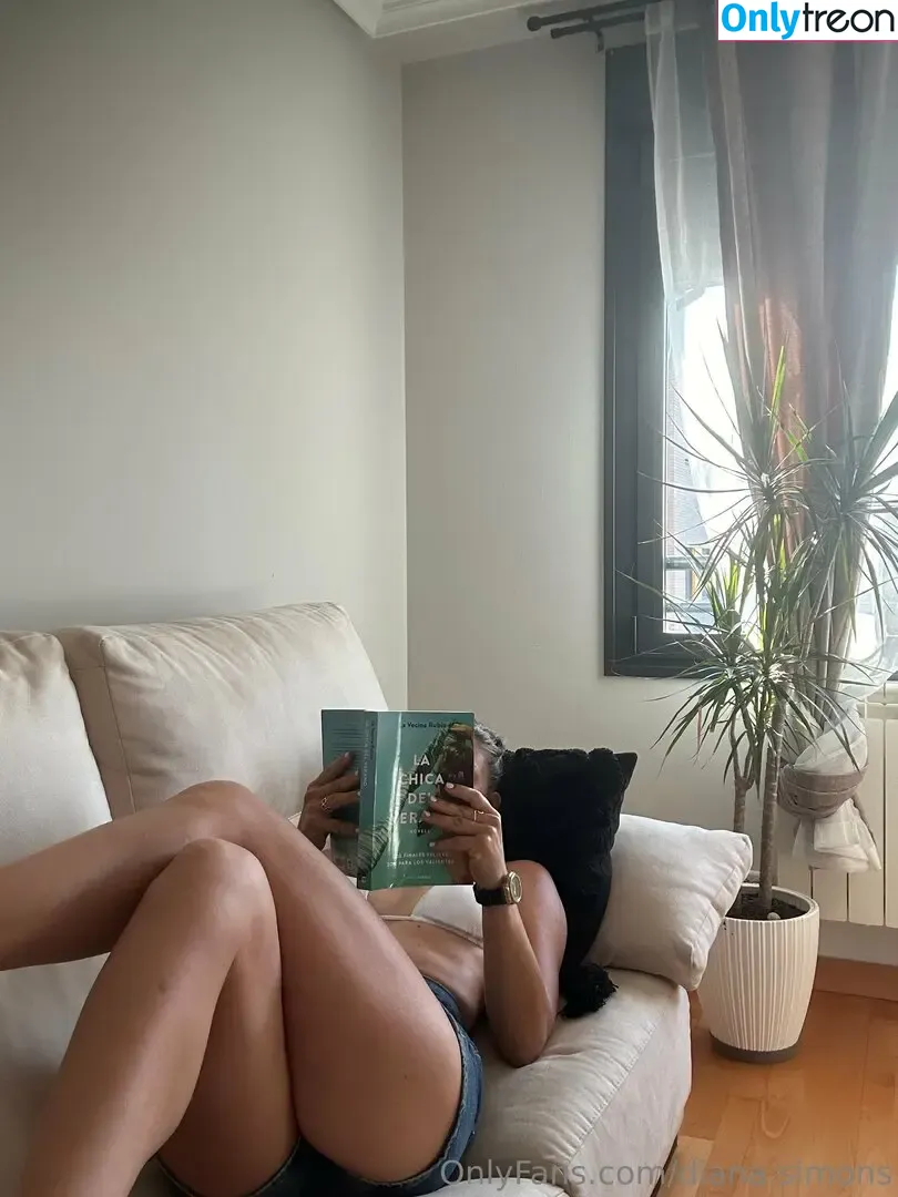 diana.simons nude photo #0002 (simonsdiaan)