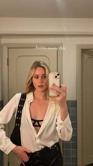 Diana Vickers / dianavickersofficial nude photo #0038