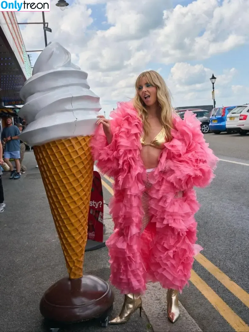 Diana Vickers голая photo #0348 (dianavickersofficial)