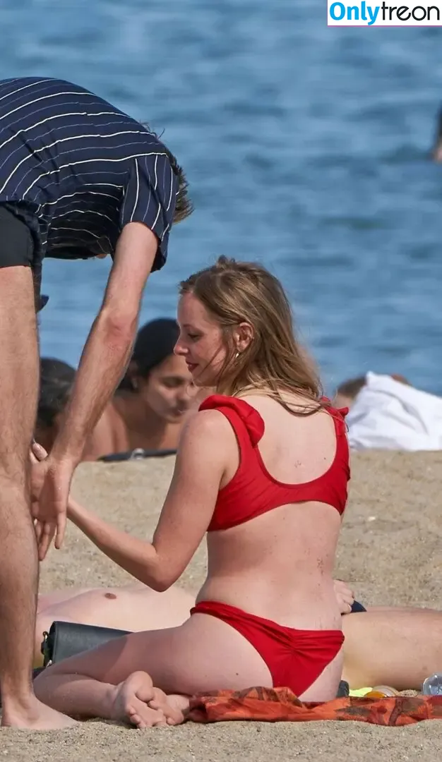 Diana Vickers nude photo #0358 (dianavickersofficial)