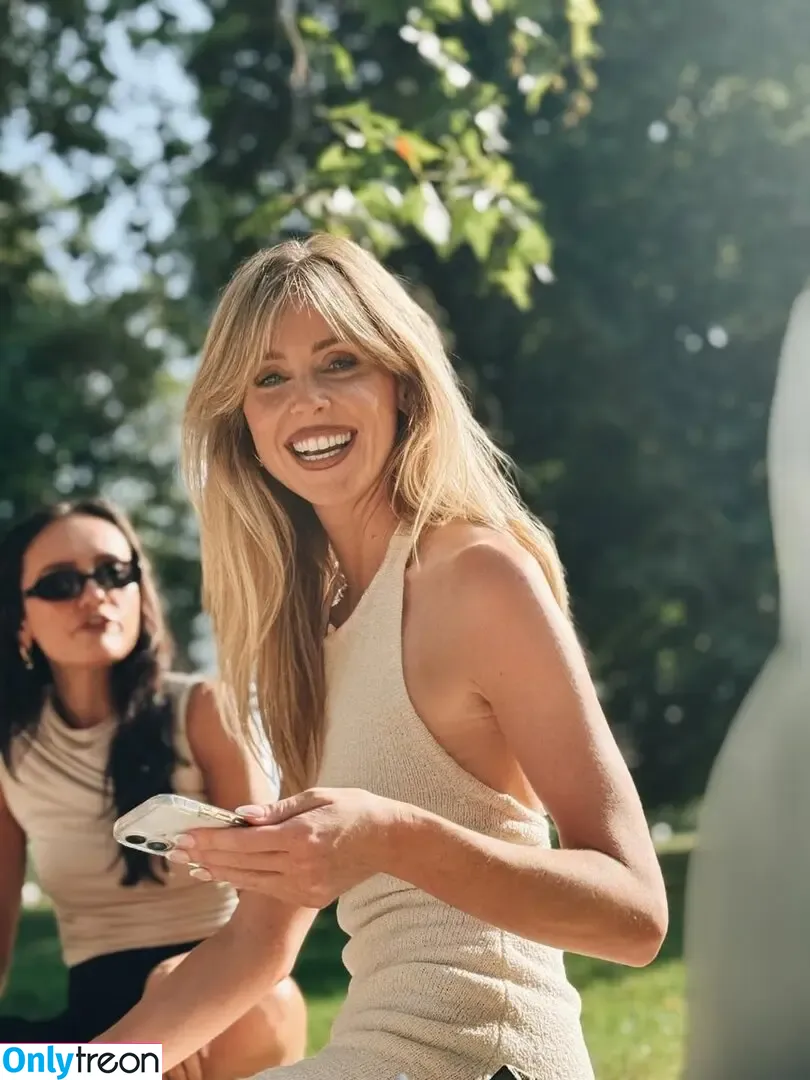 Diana Vickers голая photo #0371 (dianavickersofficial)
