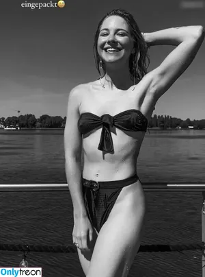 Diana zur Löwen / chiaratews nude photo #0004