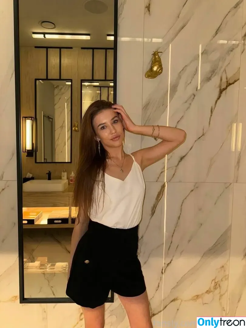 dianakitty nude photo #0020 (dianakitty)