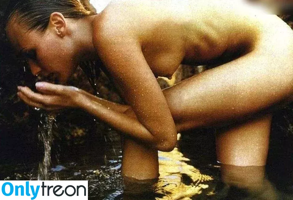 Diane Kruger голая photo #0286 (dianekruger)