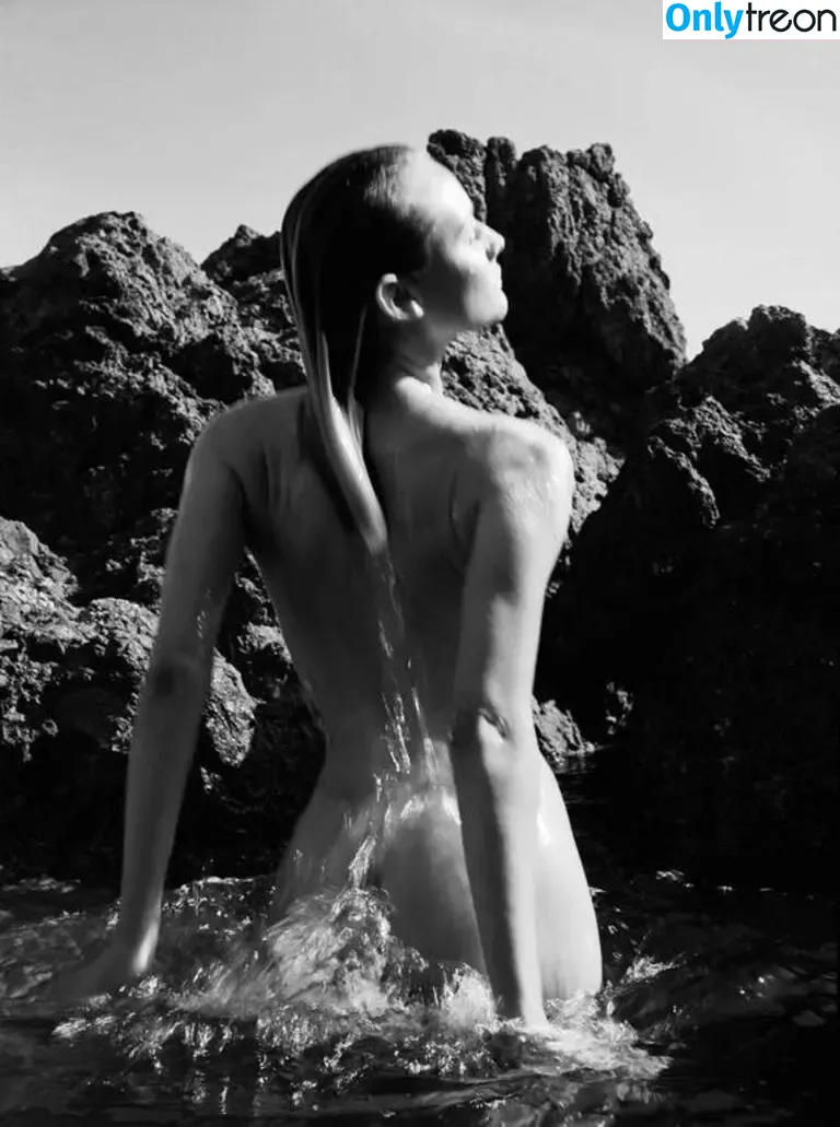 Diane Kruger nude photo #0547 (dianekruger)