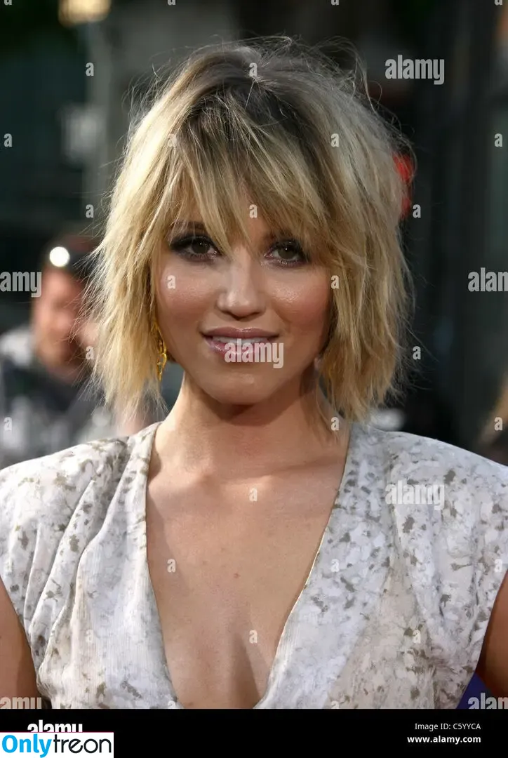 Dianna Agron nude photo #0401 (diannaagron)